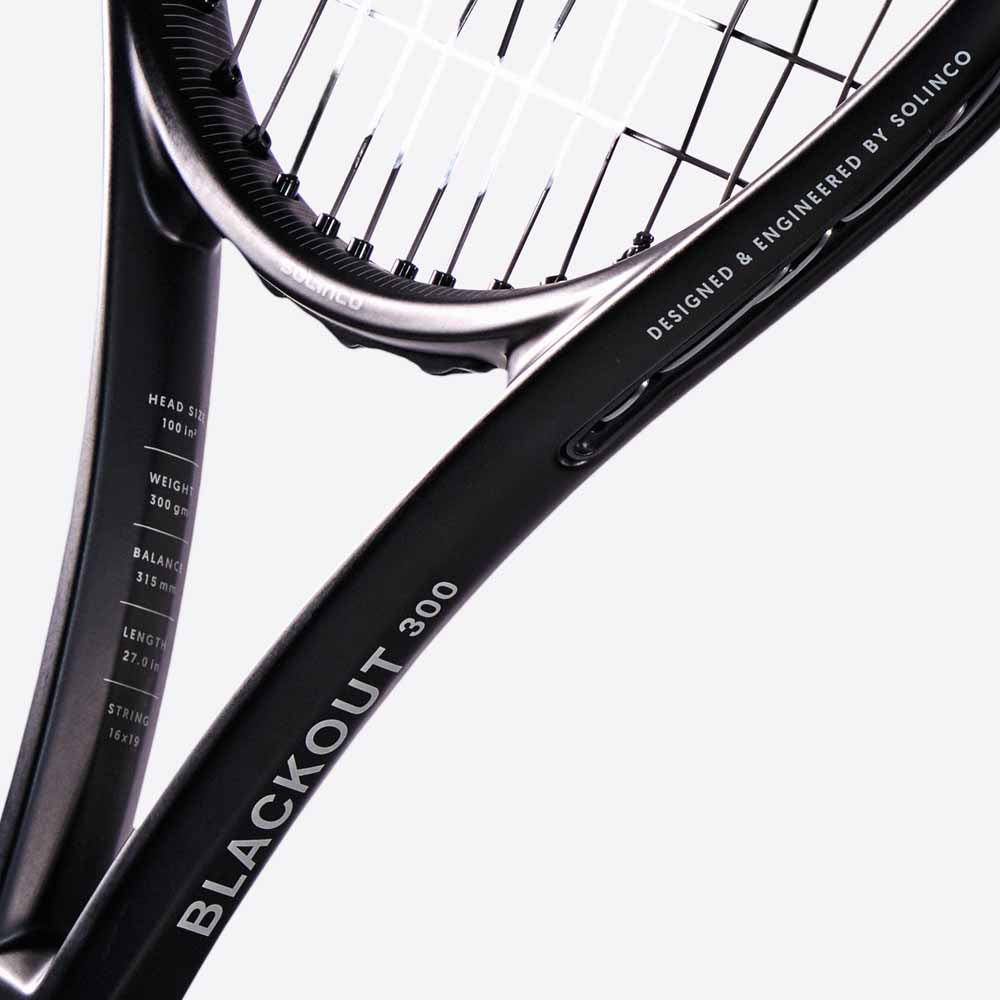 Solinco Blackout 300 tennis racket
