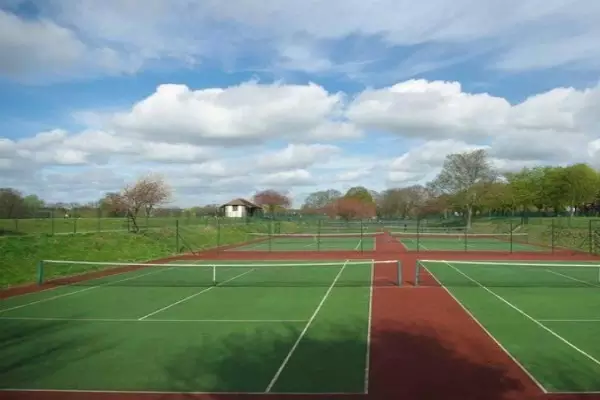 Top 10 tennis clubs in Essex thumbnail image
